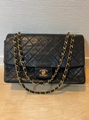 マトラッセ　シングルフラップ　ダブルチェーン（ブランドバッグ）の商品画像 - 査定依頼日：2025年11月11日 - 最高査定価格：300,000円