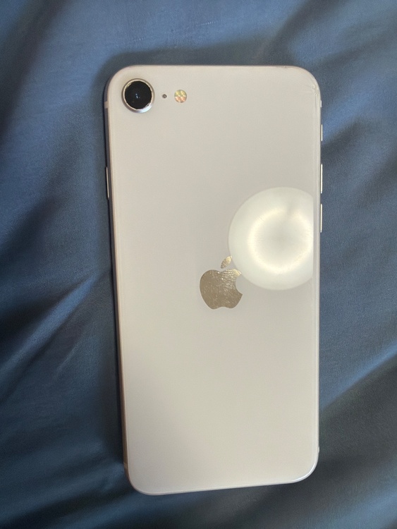 iPhone iPhone SE (第 2 世代) 128GB SIMフリー（スマホ）の商品画像 - 査定依頼日：2026年8月6日 - 最高査定価格：9,000円
