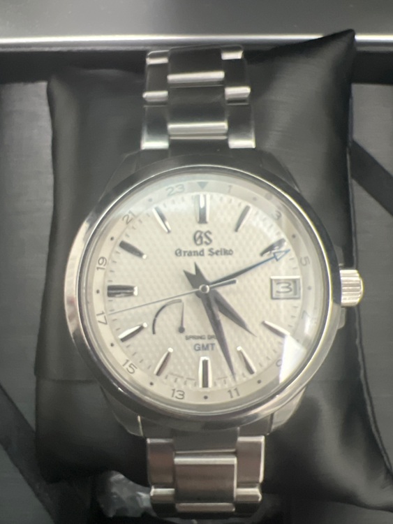 グランドセイコースプリングドライブGMT（高級時計）の商品画像 - 査定依頼日：2025年11月10日 - 最高査定価格：300,000円
