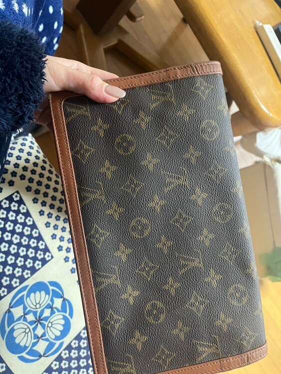 ルイヴィトン ルイヴィトン(その他) （ブランドバッグ）の商品画像 - 査定依頼日：2025年2月15日 - 最高査定価格：35,000円