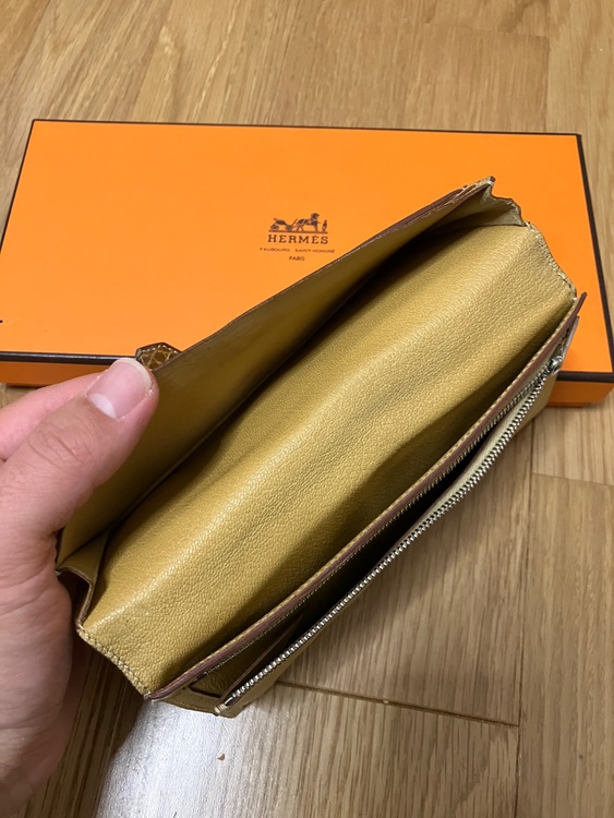 クロコダイルの長財布（ブランド財布・小物）の商品画像 - 査定依頼日：2026年2月24日 - 最高査定価格：835,000円