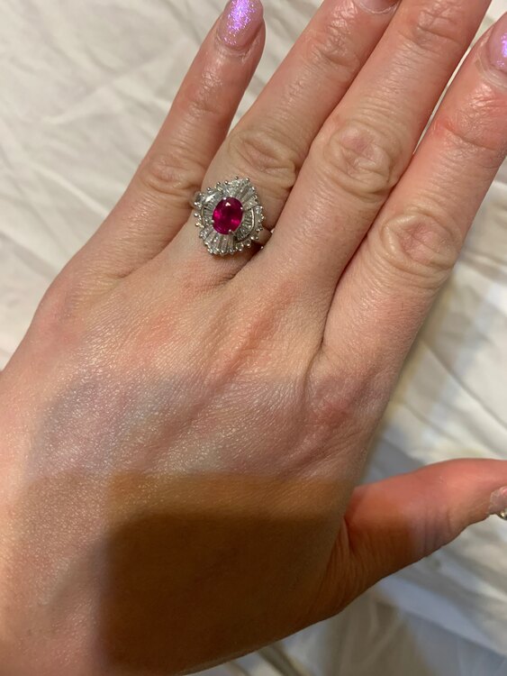 プラチナルビーダイヤモンド指輪（宝石）の商品画像 - 査定依頼日：2024年5月7日 - 最高査定価格：160,000円