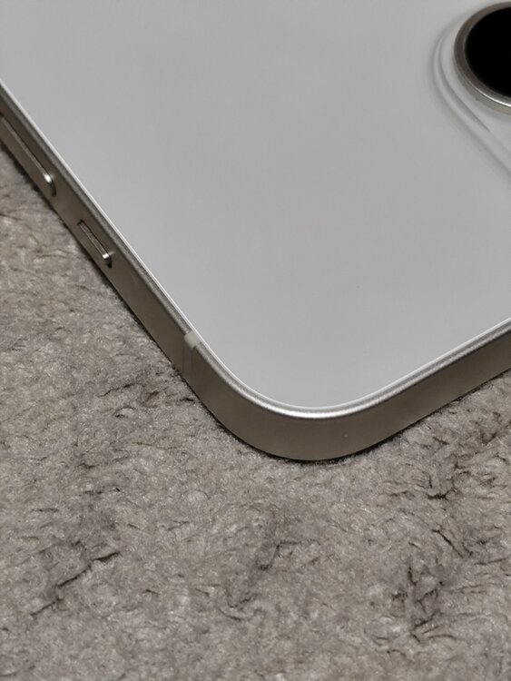 iPhone 14 128GB SIMフリー（スマホ）の商品画像 - 査定依頼日：2026年3月29日 - 最高査定価格：48,000円