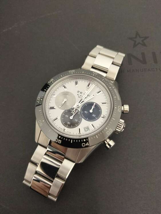 ZENITH　クロノマスタースポーツ（高級時計）の商品画像 - 査定依頼日：2025年2月8日 - 最高査定価格：1,000,000円