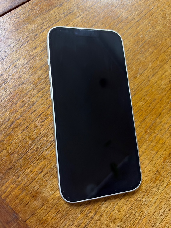 iPhone 13 128GB 楽天モバイル（スマホ）の商品画像 - 査定依頼日：2026年5月14日 - 最高査定価格：20,000円