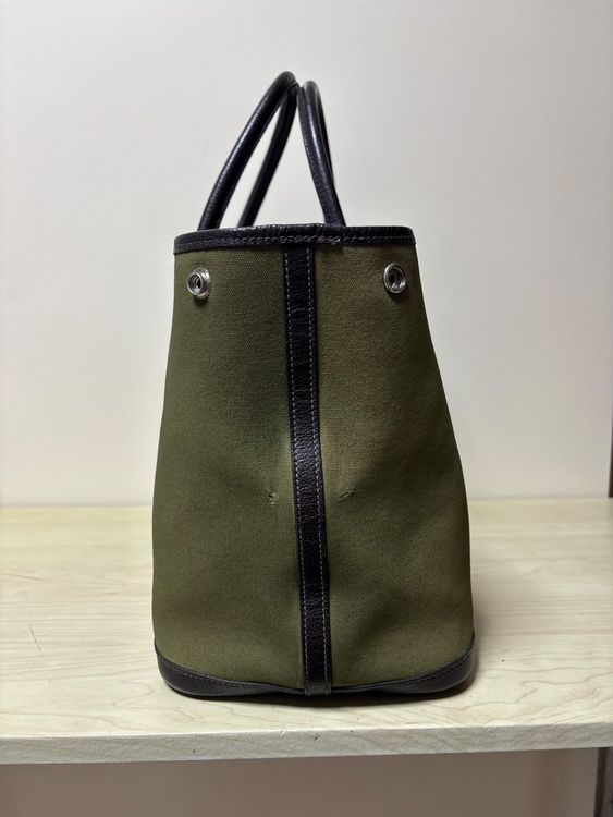 ガーデンパーティ（ブランドバッグ）の商品画像 - 査定依頼日：2026年3月14日 - 最高査定価格：55,000円