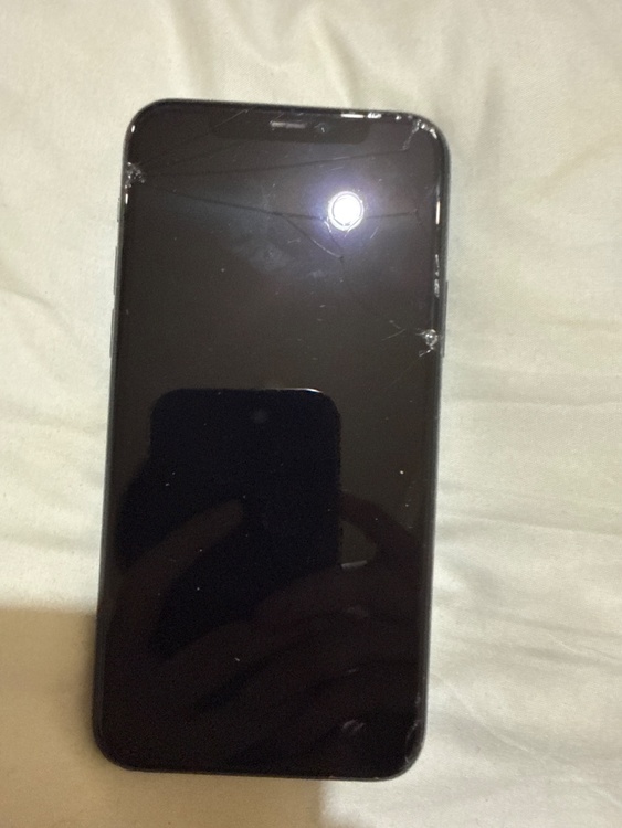 iPhone11 Pro 256GB SIMフリー（スマホ）の商品画像 - 査定依頼日：2026年3月30日 - 最高査定価格：16,000円