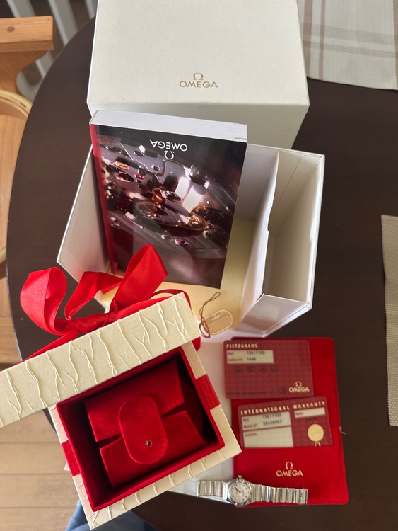 15617100（高級時計）の商品画像 - 査定依頼日：2025年9月24日 - 最高査定価格：110,000円