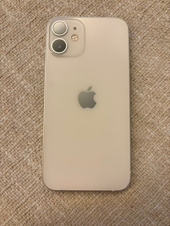 iphone 12 mini（スマホ）の商品画像 - 査定依頼日：2025年1月5日 - 最高査定価格：30,000円