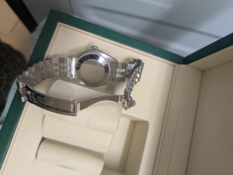 デイトジャスト　オーベルジーヌ（高級時計）の商品画像 - 査定依頼日：2025年8月11日 - 最高査定価格：1,910,000円