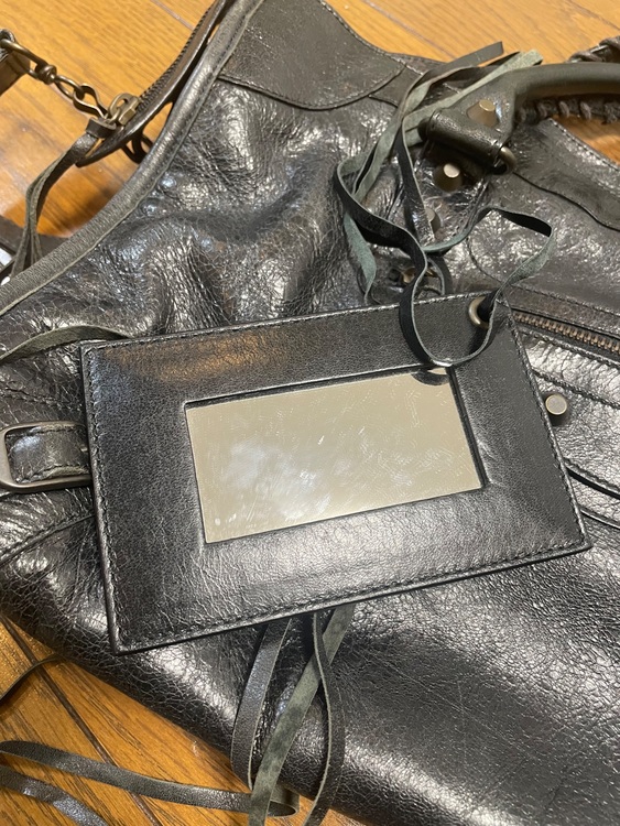 バレンシアガ  （ブランドバッグ）の商品画像 - 査定依頼日：2025年11月15日 - 最高査定価格：120,000円