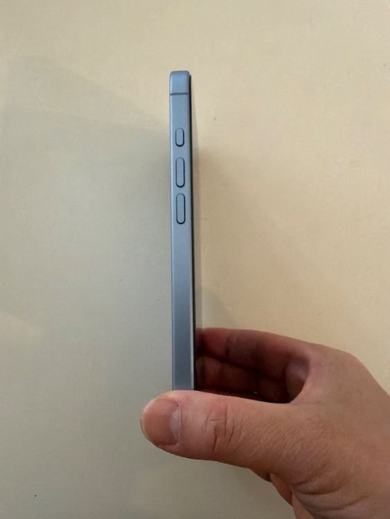 iPhone 17 256GB Softbank（スマホ）の商品画像 - 査定依頼日：2026年4月30日 - 最高査定価格：108,000円