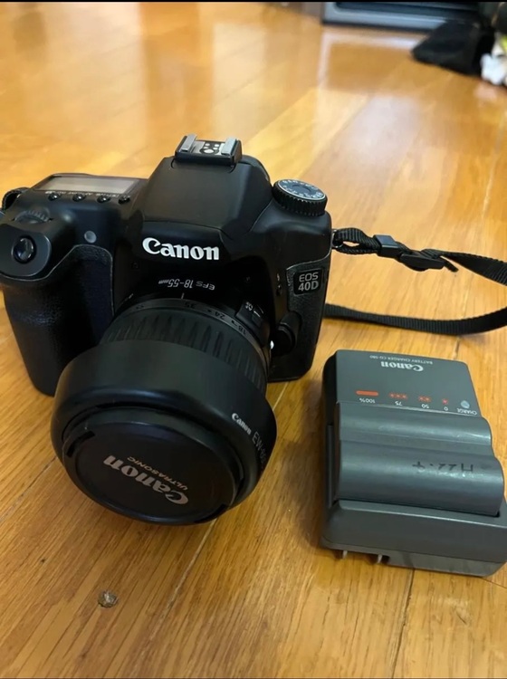 EOS40D（カメラ）の商品画像 - 査定依頼日：2025年11月25日 - 最高査定価格：5,000円