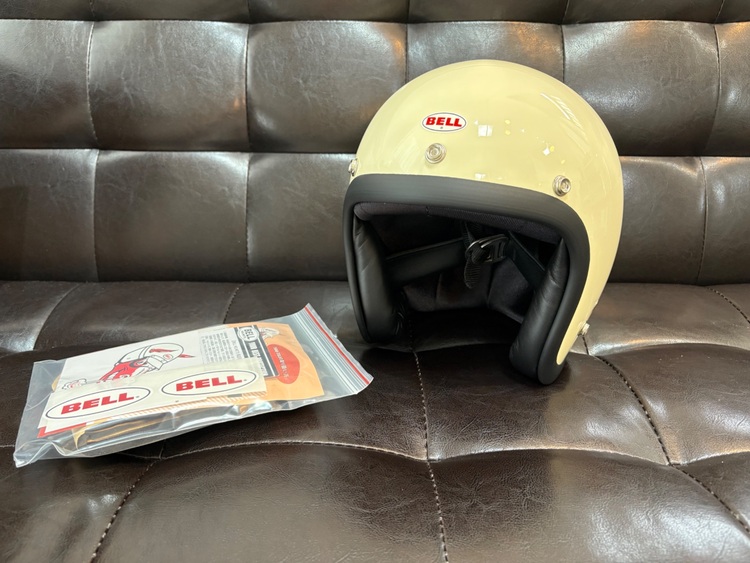 新品未使用品BELL 500-TXJ ジェットヘルメット　Sサイズ　アイボリー（バイク用品）の商品画像 - 査定依頼日：2025年11月7日 - 最高査定価格：15,000円