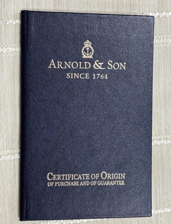 ARNOLD & SON パーペチュアル　1GLAS.B01A.C122S（高級時計）の商品画像 - 査定依頼日：2026年5月11日 - 最高査定価格：100,000円