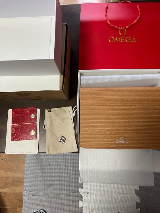 オメガ スピードマスター（高級時計）の商品画像 - 査定依頼日：2026年5月30日 - 最高査定価格：500,000円