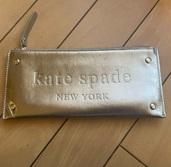 ペンケース（ブランド財布・小物）の商品画像 - 査定依頼日：2025年6月30日 - 最高査定価格：1,000円