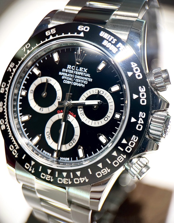 ロレックス デイトナ 116500lm（高級時計）の商品画像 - 査定依頼日：2025年6月27日 - 最高査定価格：3,550,000円
