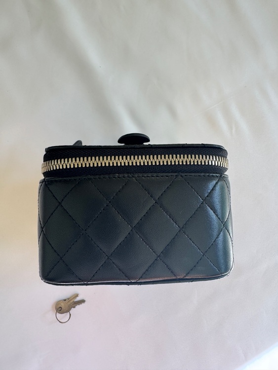 シャネル シャネル(その他) （ブランドバッグ）の商品画像 - 査定依頼日：2025年11月30日 - 最高査定価格：160,000円