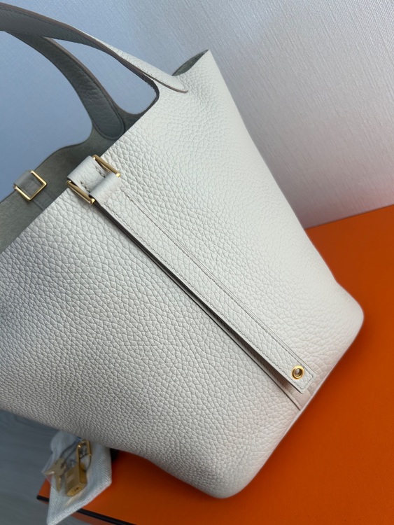 エルメス ピコタン （ブランドバッグ）の商品画像 - 査定依頼日：2025年6月25日 - 最高査定価格：480,000円