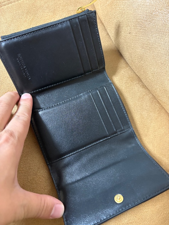 ボッテガ・ヴェネタ  （ブランドバッグ）の商品画像 - 査定依頼日：2025年11月22日 - 最高査定価格：35,000円