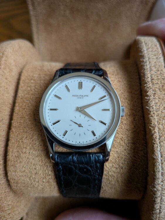 パテックフィリップ カラトラバ 3796（高級時計）の商品画像 - 査定依頼日：2026年4月6日 - 最高査定価格：3,000,000円