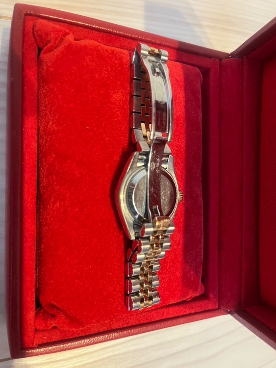 ロレックス デイトジャスト 179171G ぴ（高級時計）の商品画像 - 査定依頼日：2025年10月5日 - 最高査定価格：1,200,000円