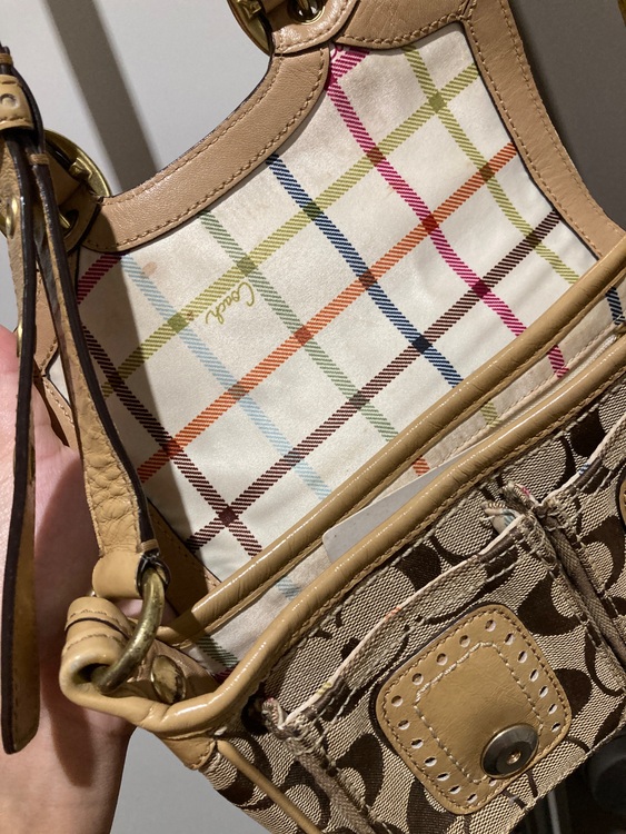 その他 コーチ （ブランドバッグ）の商品画像 - 査定依頼日：2025年10月18日 - 最高査定価格：2,500円