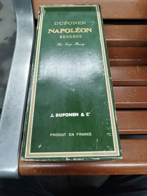 NAPOLEON（お酒）の商品画像 - 査定依頼日：2025年5月17日 - 最高査定価格：500円