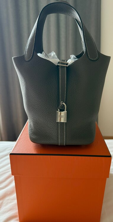 エルメス ピコタン （ブランドバッグ）の商品画像 - 査定依頼日：2025年5月28日 - 最高査定価格：450,000円