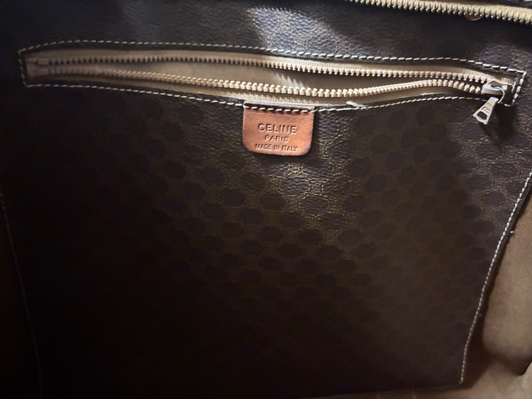 バック（ブランドバッグ）の商品画像 - 査定依頼日：2025年11月22日 - 最高査定価格：30,000円