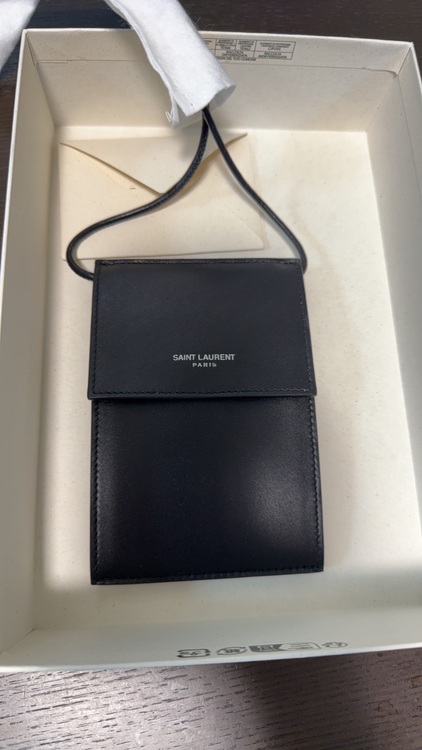 イブサンローラン  （ブランドバッグ）の商品画像 - 査定依頼日：2025年8月19日 - 最高査定価格：40,000円