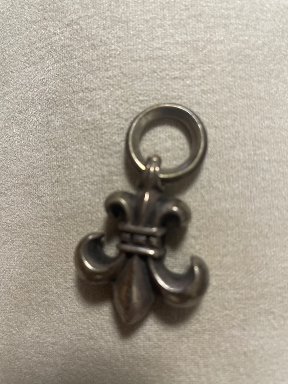 ユリのトップ（古着・ファッション）の商品画像 - 査定依頼日：2026年4月12日 - 最高査定価格：90,000円