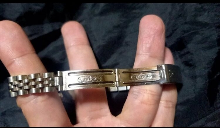 ロレックス デイトナ （高級時計）の商品画像 - 査定依頼日：2025年12月6日 - 最高査定価格：500,000円