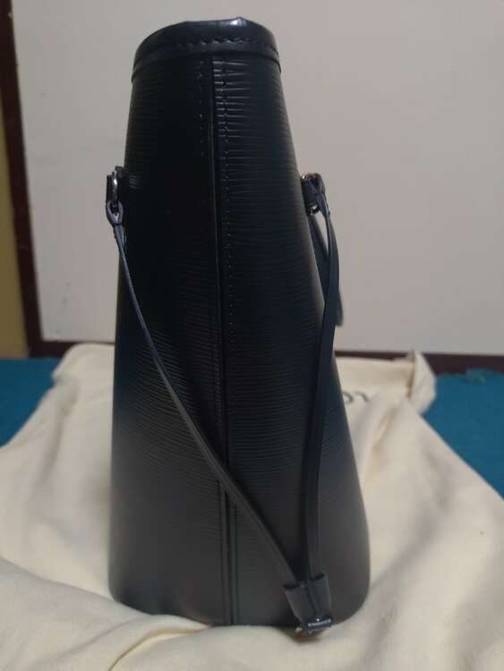 ネヴァーフル（ブランドバッグ）の商品画像 - 査定依頼日：2025年5月18日 - 最高査定価格：70,000円