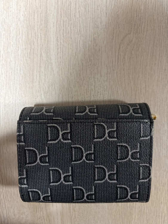 財布（ブランド財布・小物）の商品画像 - 査定依頼日：2025年9月2日 - 最高査定価格：100,000円