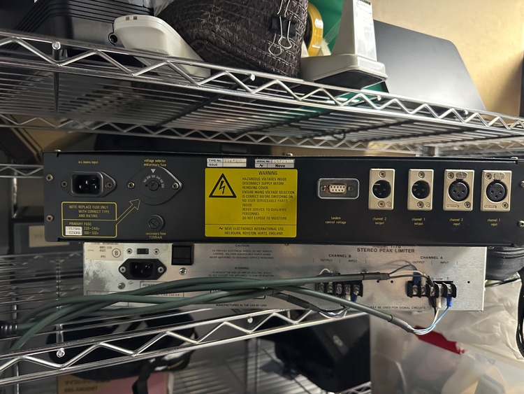 Never Limiter33609cステレオリミッター　コンプレッサー（オーディオ・スピーカー）の商品画像 - 査定依頼日：2026年7月16日 - 最高査定価格：310,000円
