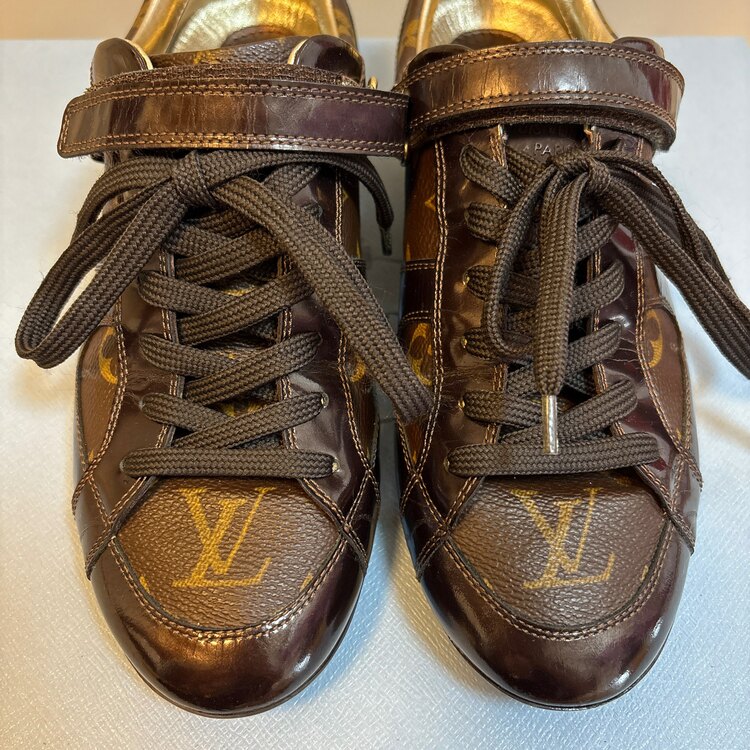 モノグラム　スニーカー（ブランド財布・小物）の商品画像 - 査定依頼日：2025年5月4日 - 最高査定価格：10,000円