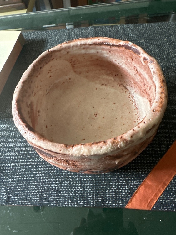 鈴木五郎作鼠志野茶碗（美術品・骨董品）の商品画像 - 査定依頼日：2026年4月18日 - 最高査定価格：10,000円