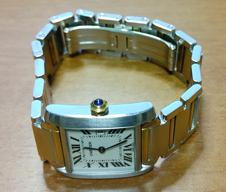 カルティエ タンク タンクフランセーズ　MM（高級時計）の商品画像 - 査定依頼日：2025年6月24日 - 最高査定価格：450,000円