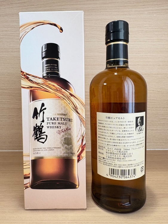 竹鶴ピュアモルト（お酒）の商品画像 - 査定依頼日：2026年5月4日 - 最高査定価格：4,500円
