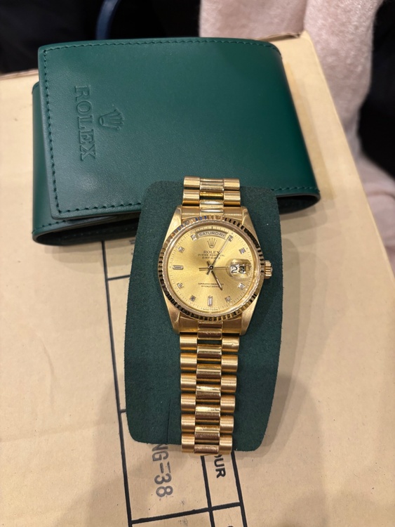 ロレックス デイデイト （高級時計）の商品画像 - 査定依頼日：2026年2月17日 - 最高査定価格：3,550,000円