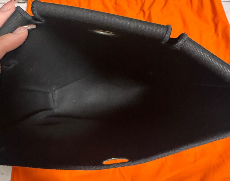 エルメス エールバッグ （ブランドバッグ）の商品画像 - 査定依頼日：2025年5月18日 - 最高査定価格：130,000円