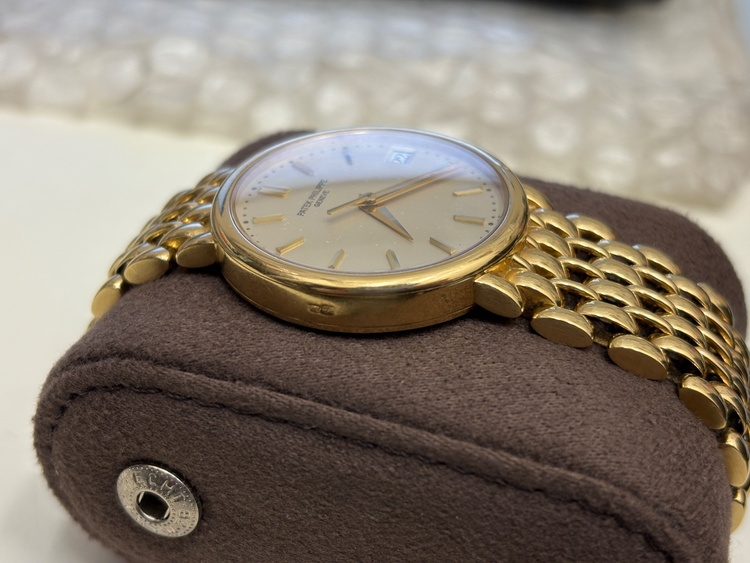 パテックフィリップ カラトラバ 3998 1/J（高級時計）の商品画像 - 査定依頼日：2026年1月13日 - 最高査定価格：3,250,000円