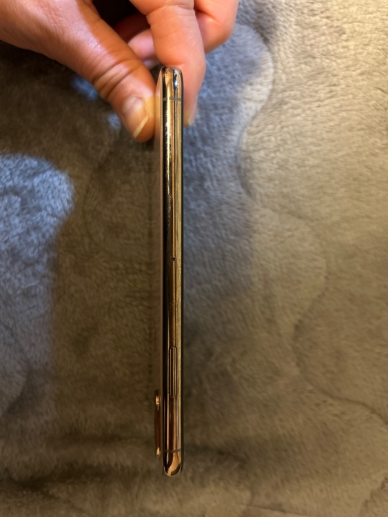 iPhoneXS 64GB Softbank（スマホ）の商品画像 - 査定依頼日：2026年2月25日 - 最高査定価格：15,000円