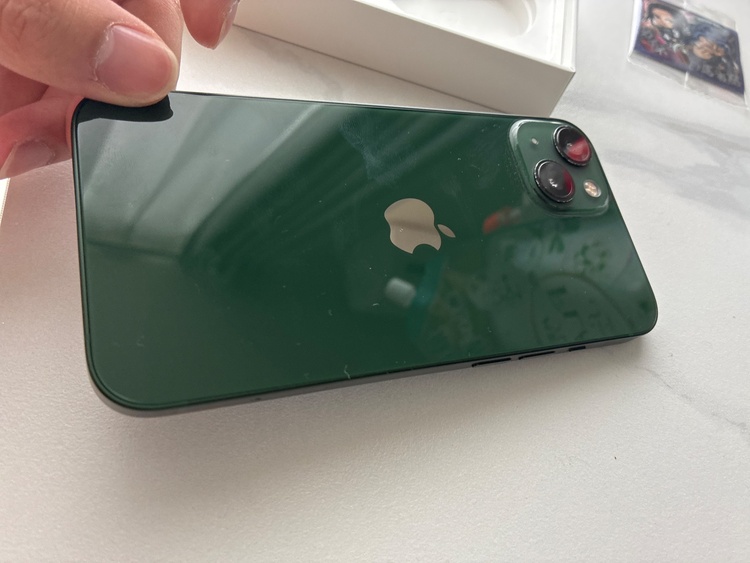 iPhone iPhone 13 128GB docomo（スマホ）の商品画像 - 査定依頼日：2026年7月19日 - 最高査定価格：34,000円