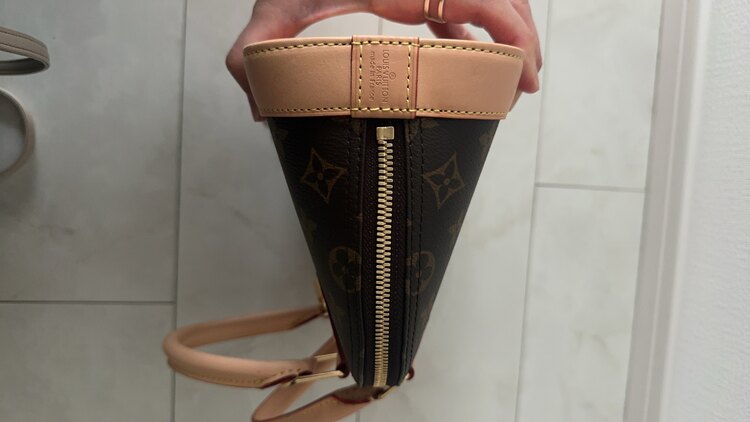 ルイヴィトン アルマ （ブランドバッグ）の商品画像 - 査定依頼日：2025年4月17日 - 最高査定価格：200,000円