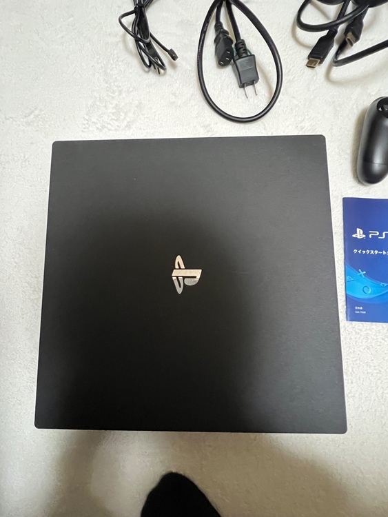 PS4  Pro 1TB CUH-7100B（ゲーム機本体・ゲームソフト）の商品画像 - 査定依頼日：2025年11月15日 - 最高査定価格：13,000円