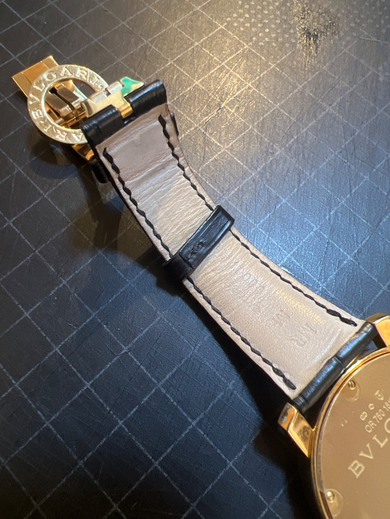 BB 42 GL AUTO O 1338（高級時計）の商品画像 - 査定依頼日：2026年3月14日 - 最高査定価格：1,700,000円