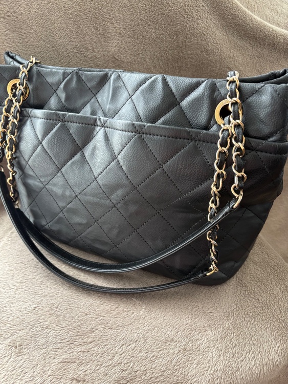 シャネル キャビアスキン マトラッセ GST（ブランドバッグ）の商品画像 - 査定依頼日：2026年4月28日 - 最高査定価格：225,000円